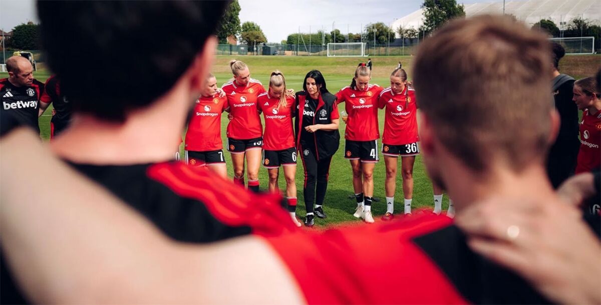Eva Olid, Manchester United Femenil, Marc Skinner, Women's Super League, entrenadora