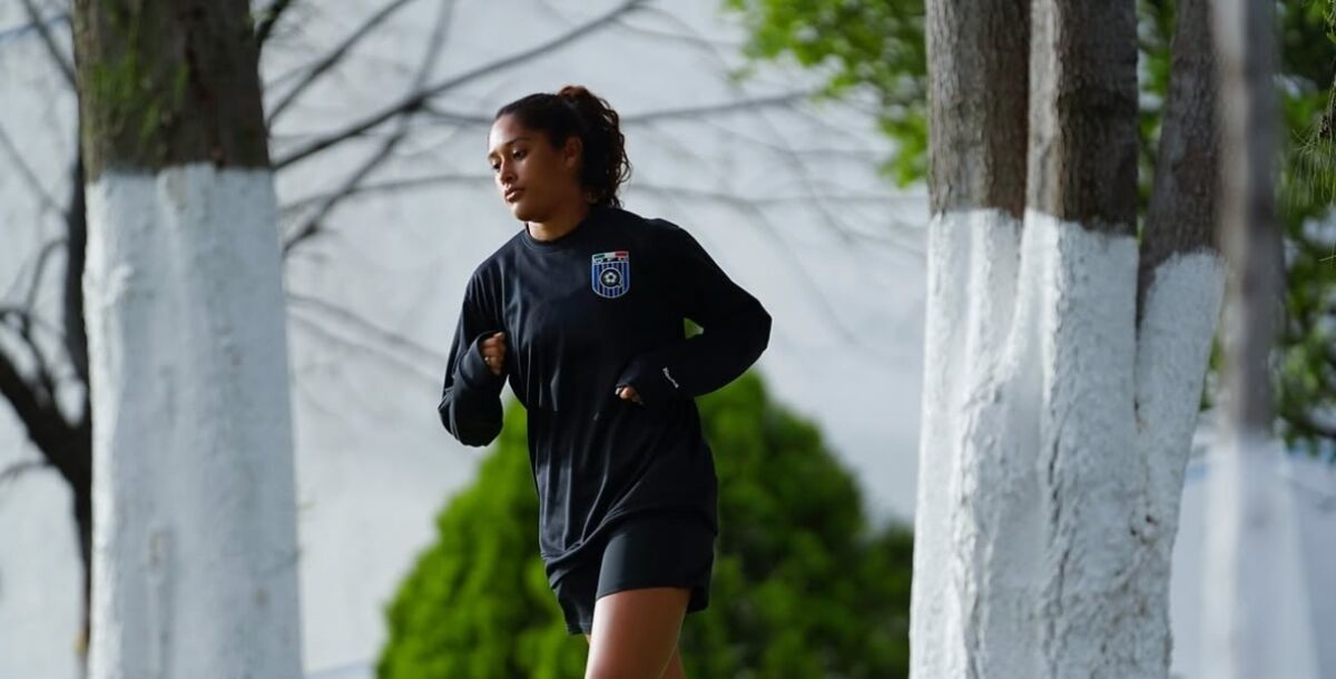 juana plata, latera izquiera, querétaro, gallos femenil, busca lugar, titular, apertura 2026
