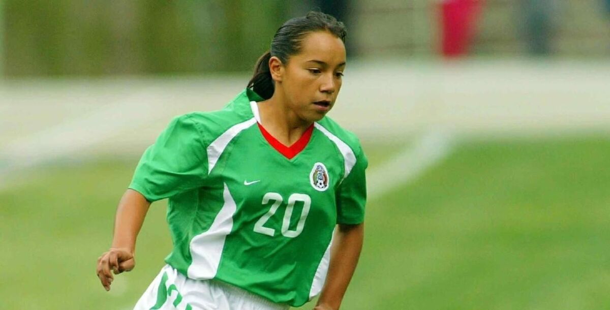 Charlyn Corral, Mundial Sub 20, anotadora más joven, récord, Rusia 2006, futbol femenil, Pachuca, Selección Mexicana