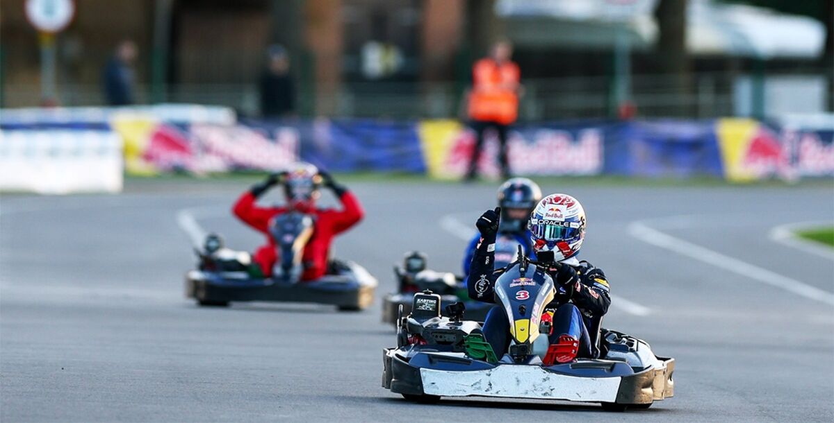 F1, Fórmula 1, Max Verstappen, Silverstone, 100 pilotos de karting, Max vs. 100, Red Bull Racing