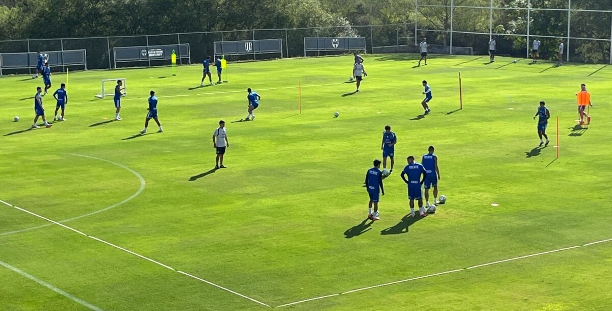 Rayados, entrenamiento, El Barrial, Matias Almeyda, Atlante, Diego Rossi, Carlos Salcedo, altas, bajas, Orbelín Pineda, Víctor Guamán, Selección Mexicana, Tri, convocados