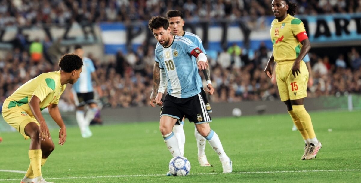 Lionel Messi, Amistoso, Argentina, Benín, despedida de Messi, color, Estadio Monumental, Buenos Aires