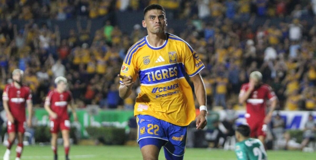 Tigres, Juan Brunetta, goles, doblete, Emiliano Gómez, Guillermo Martínez, Vucetich, Toluca, Liga MX
