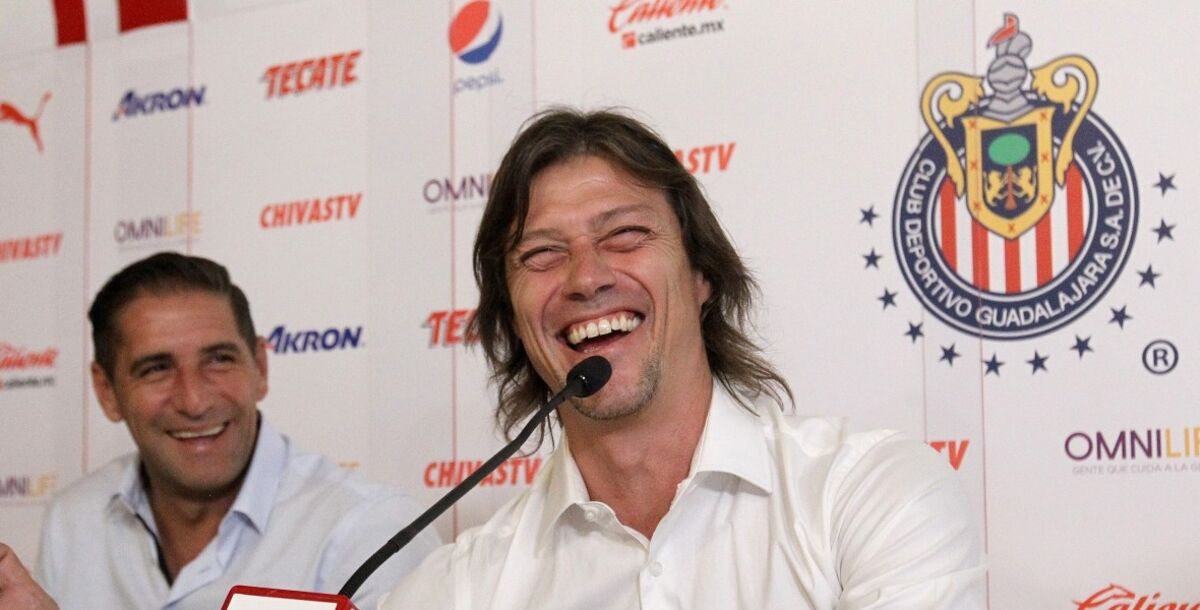 un viejo amor, Rayados vs Chivas, Matias Almeyda, reencuentro, Estadio BBVA, Apertura 2026, Pelado, cara a cara, Gabriel Milito, historial