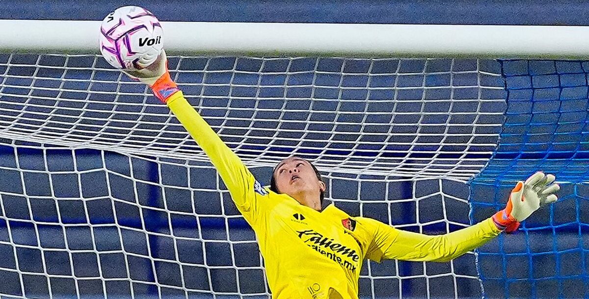 Camila Haro portera Atlas Femenil, Camila Haro Dama de Hierro Atlas, Atlas Femenil aspiraciones Liguilla Grupo B, Camila Haro 19 anos cantera rojinegra.