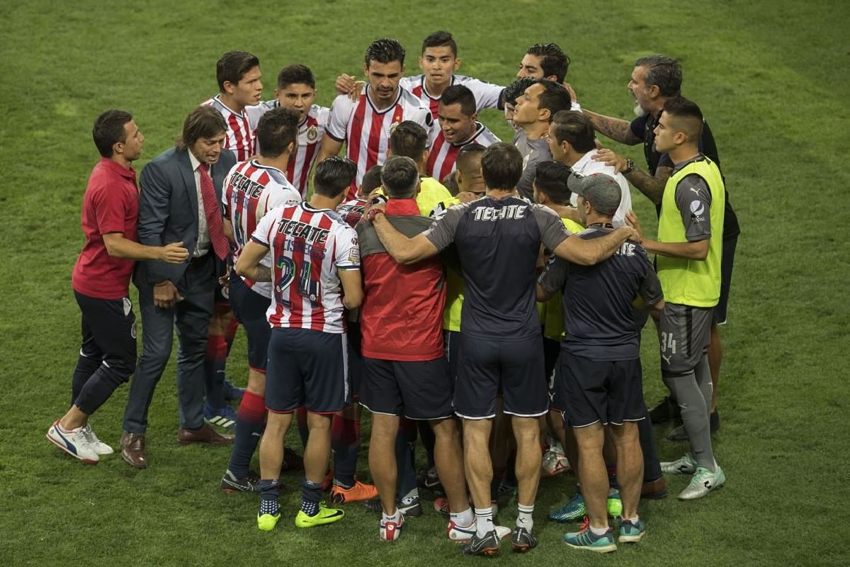 Alan Pulido Brizuela Zaldívar Pereira Cisneros Hernández Matías Almeyda Chivas Liga MX