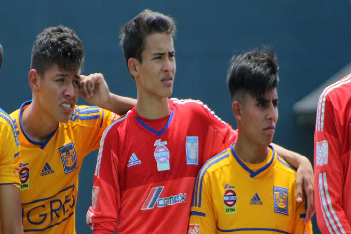 Salmo Juan de Dios Ibarra Tigres Rayados