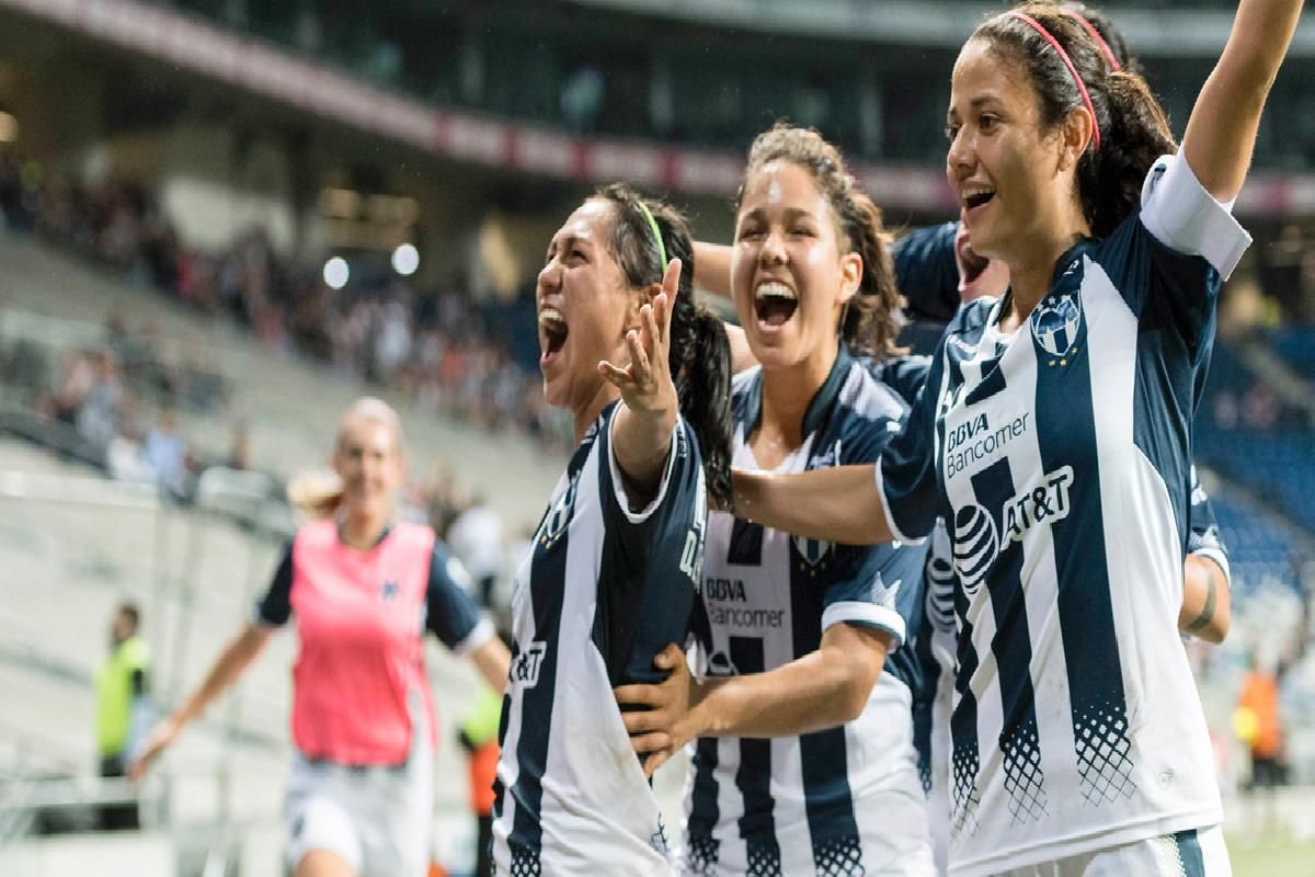 Rayadas Monterrey Tigres Héctor Becerra Alejandra Sorchini Lourdes de León Angela Carreón Dafne Garibay Sarahí Leyva Gelymar Melo Karla Ramírez Paola Urbieta