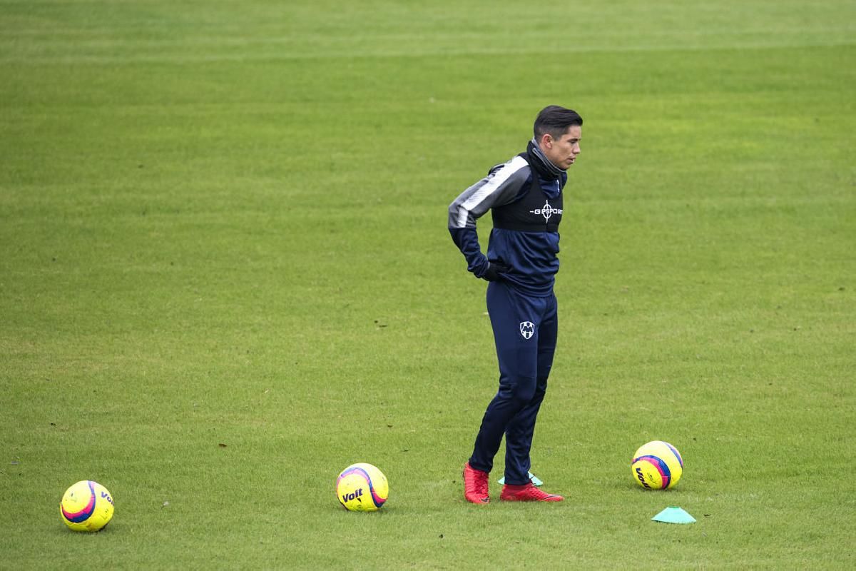 Efraín Velarde Rayados Monterrey Monarcas Morelia Apertura 2018 Draft Futbol de Estufa 