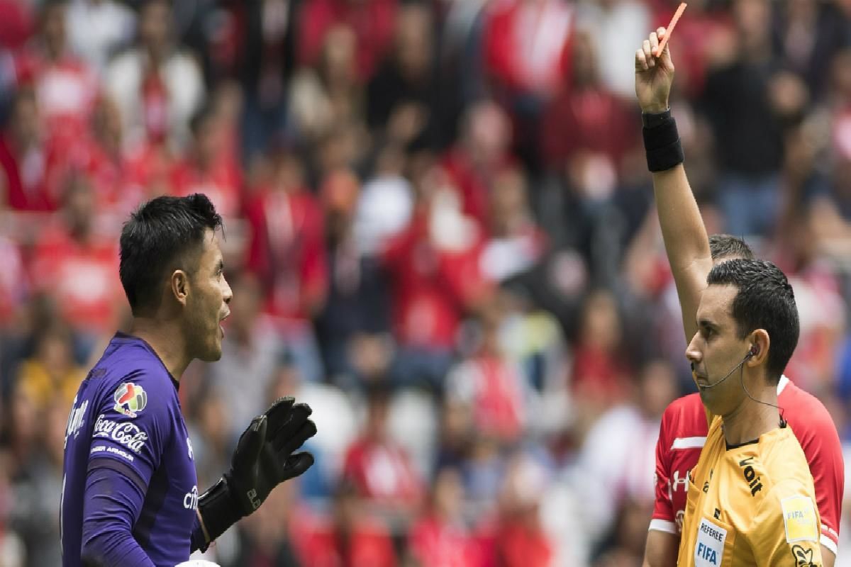 LIGA MX APERTURA 2018 ALFREDO TALAVERA TOLUCA GUADALAJARA ARBITRO CÉSAR ARTURO RAMOS PALAZUELO