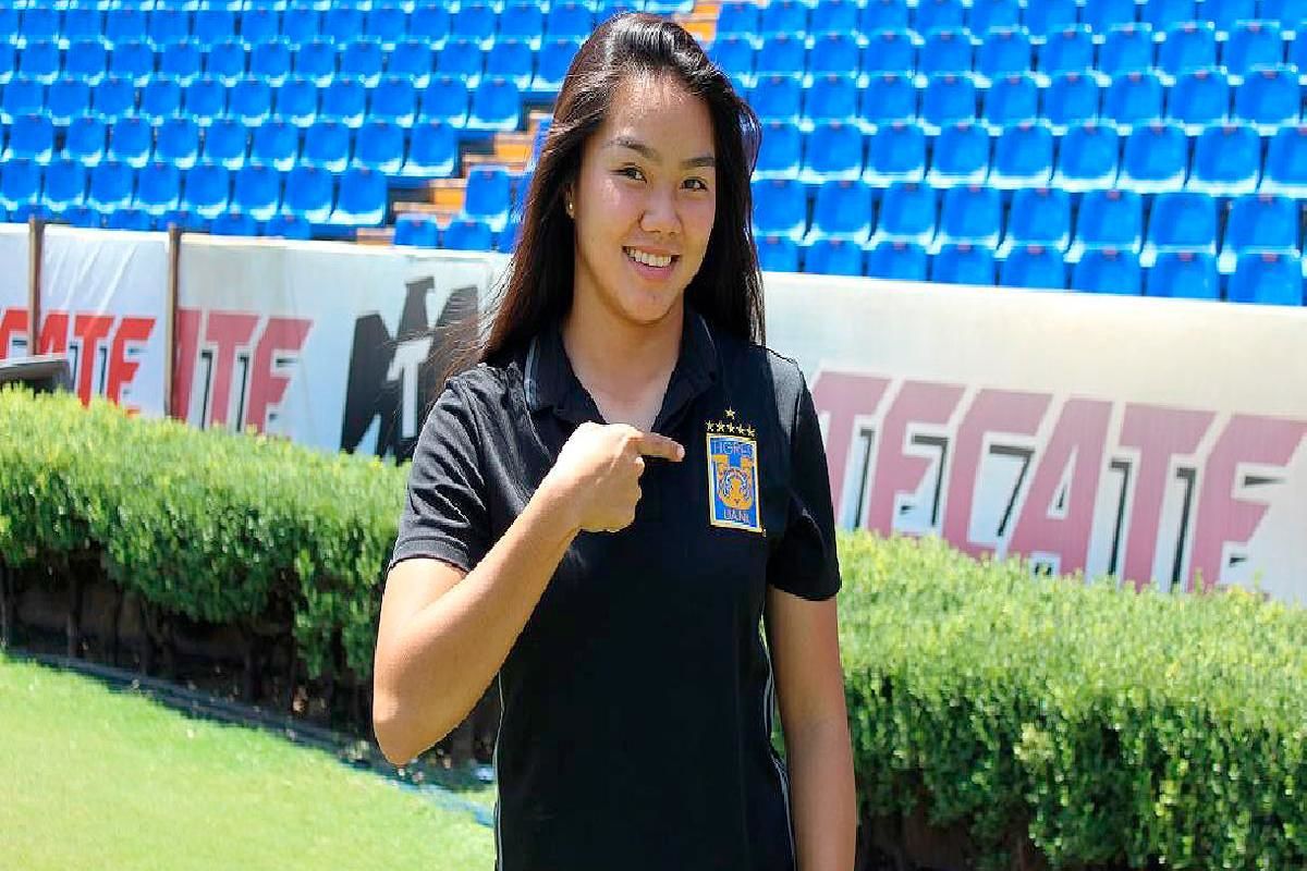 María Akemi Yokoyama elijo evitar un gol Tigres Femenil