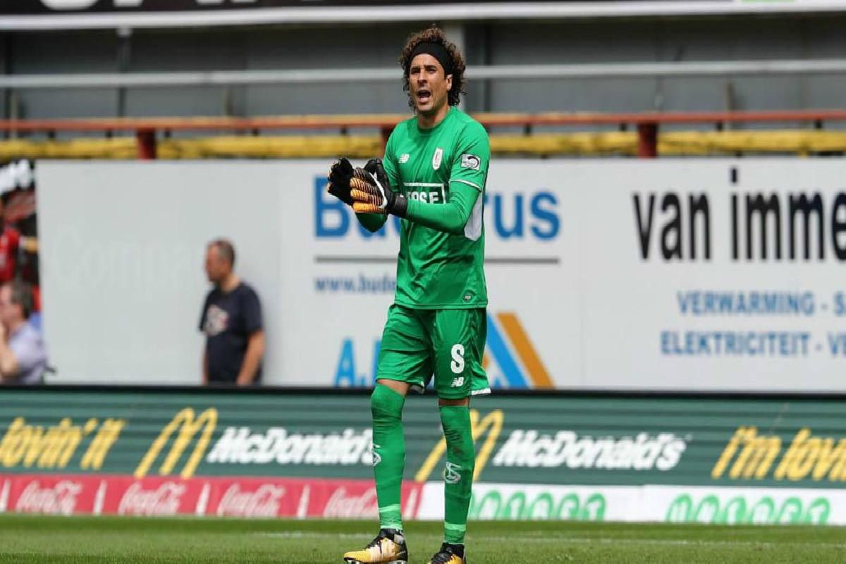  Standard de Lieja Guillermo Ochoa Gent  Bélgica 