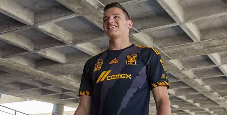 Uniforme de best sale tigres negro