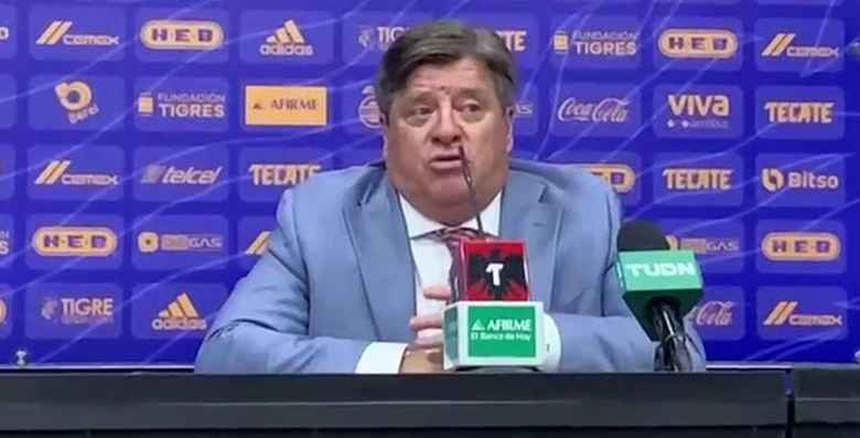 Miguel Herrera volvió a cargar contra el arbitraje