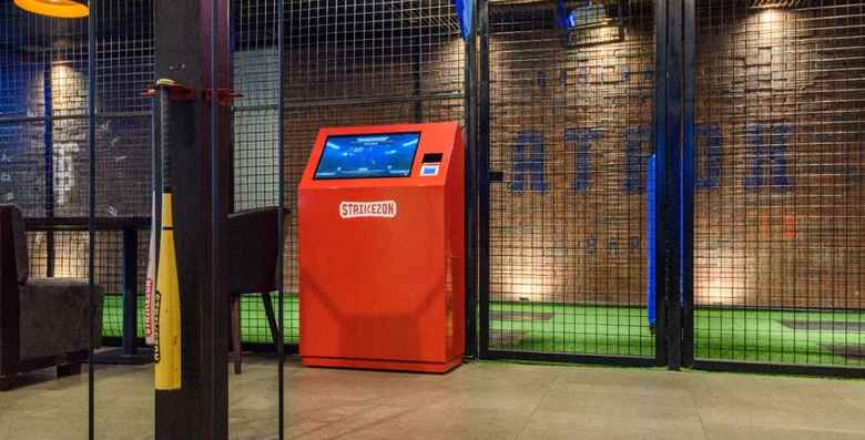 Checa qué hacer en Batbox Monterrey. El simulador de besibol.
