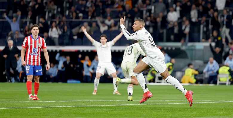 El Real empató 1-1 contra el Atlético en el Derbi de Madrid y sigue en ...