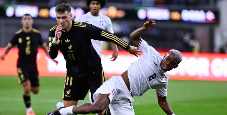 México venció 3-2 a República Dominicana en el comienzo de la Copa Oro 2025